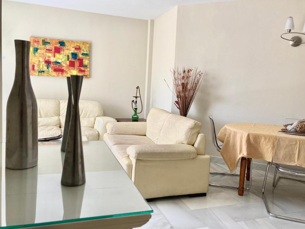 Apartamento En Puerto Marina بينالماذينا المظهر الخارجي الصورة